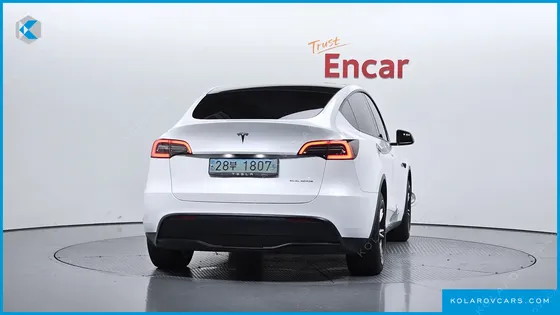 TESLA MODEL Y LONG RANGE AWD