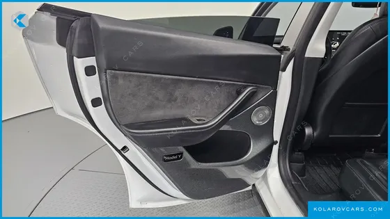 TESLA MODEL Y LONG RANGE AWD