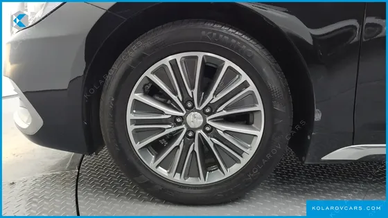 HYUNDAI GRANDEUR PREMIUM