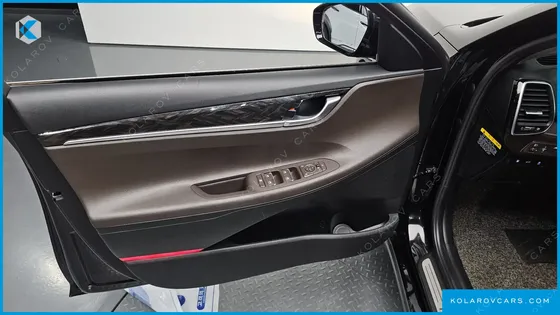 HYUNDAI GRANDEUR PREMIUM