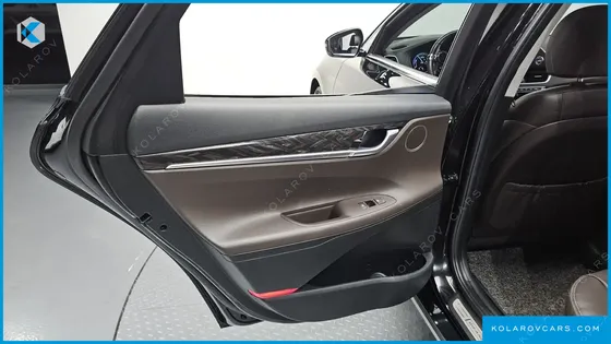 HYUNDAI GRANDEUR PREMIUM
