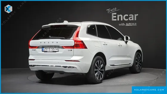 VOLVO XC60 B5 ULTRA BRIGHT
