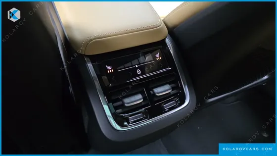 VOLVO XC60 B5 ULTRA BRIGHT