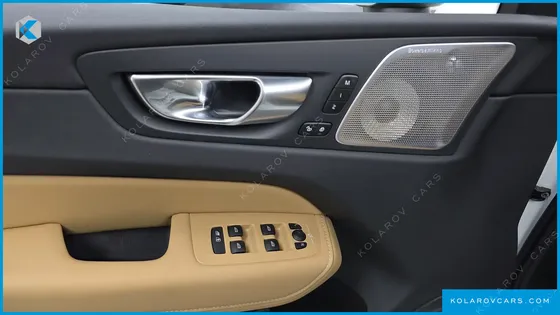 VOLVO XC60 B5 ULTRA BRIGHT