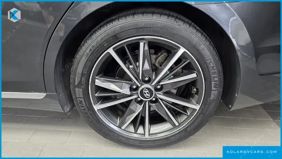 HYUNDAI GRANDEUR 2.5