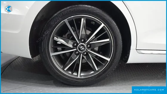 HYUNDAI GRANDEUR 2.5