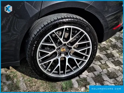 PORSCHE MACAN 2.0