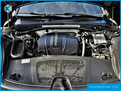 PORSCHE MACAN 2.0