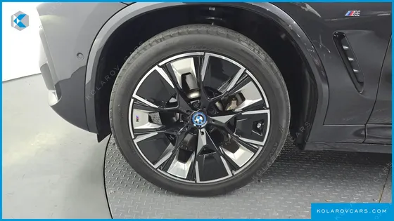 BMW IX3 M SPORTS