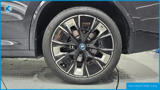 BMW IX3 M SPORTS