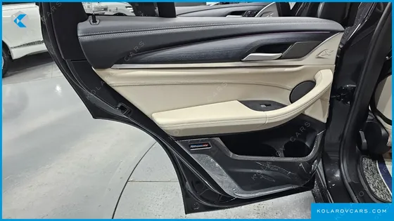 BMW IX3 M SPORTS