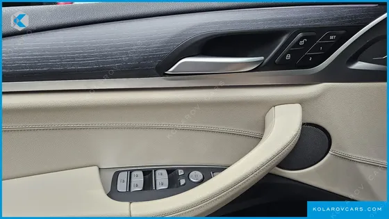 BMW IX3 M SPORTS