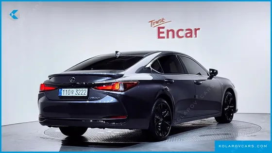 LEXUS ES F-SPORT