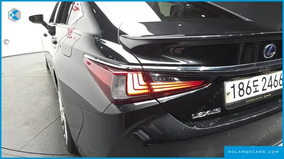 LEXUS ES LUXURY PLUS