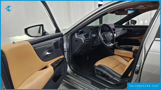 LEXUS ES EXECUTIVE
