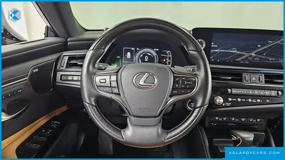 LEXUS ES EXECUTIVE