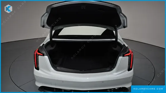 CADILLAC CT5 2.0 SPORT