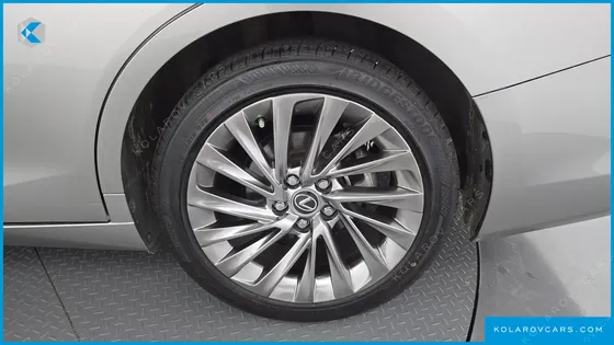 LEXUS ES EXECUTIVE
