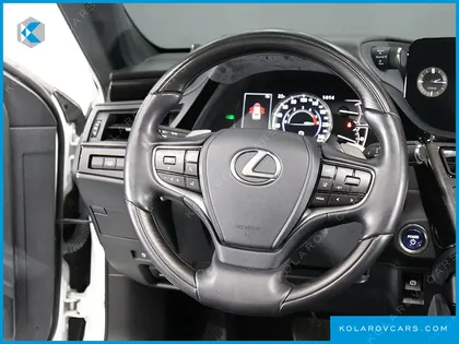 LEXUS ES LUXURY PLUS