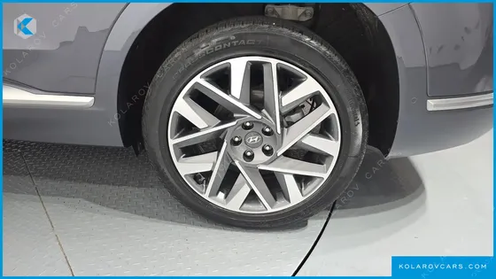 HYUNDAI SANTA FE GASOLINE 2.5T 4WD