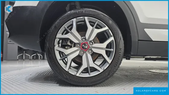 KIA SELTOS GASOLINE 1.6 TURBO 2WD