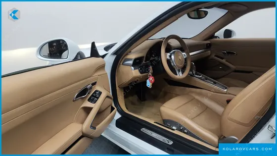 PORSCHE 911 CARRERA 4S