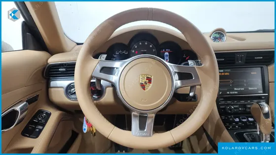 PORSCHE 911 CARRERA 4S