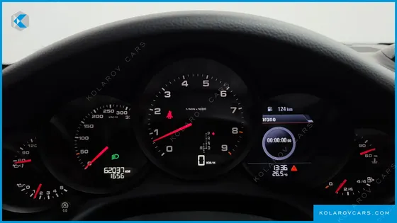 PORSCHE 911 CARRERA 4