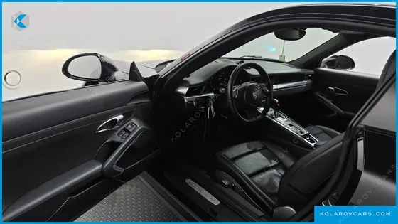 PORSCHE 911 CARRERA 4