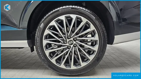 HYUNDAI PALISADE GASOLINE 2.5T 4WD 7-SEATER