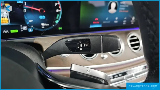 MERCEDES E-CLASS E300E 4MATIC EXCLUSIVE
