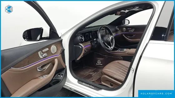 MERCEDES E-CLASS E300E 4MATIC EXCLUSIVE