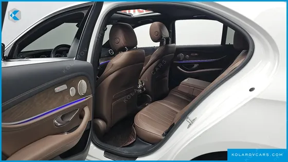 MERCEDES E-CLASS E300E 4MATIC EXCLUSIVE