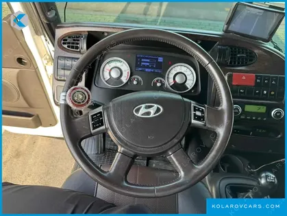 HYUNDAI MEGA TRUCK GOLD