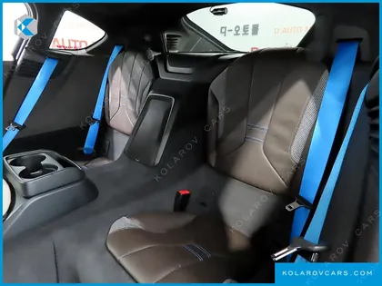 BMW I8 COUPE