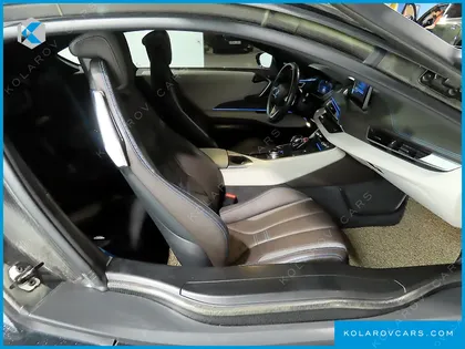 BMW I8 COUPE