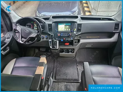 HYUNDAI SOLATI 15-SEATER
