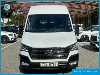 HYUNDAI SOLATI 15-SEATER