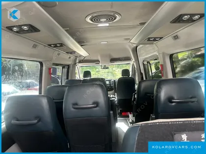 HYUNDAI SOLATI 15-SEATER