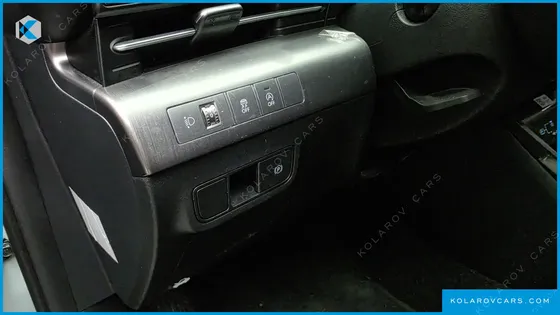 HYUNDAI KONA GASOLINE 2.0 2WD