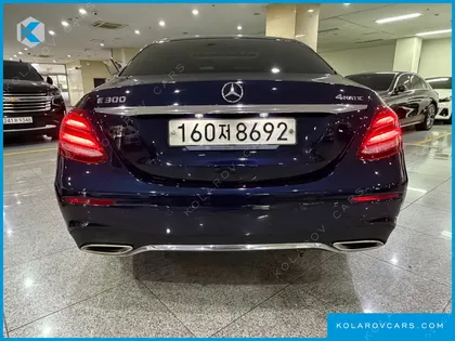 MERCEDES E-CLASS E300 4MATIC AMG LINE
