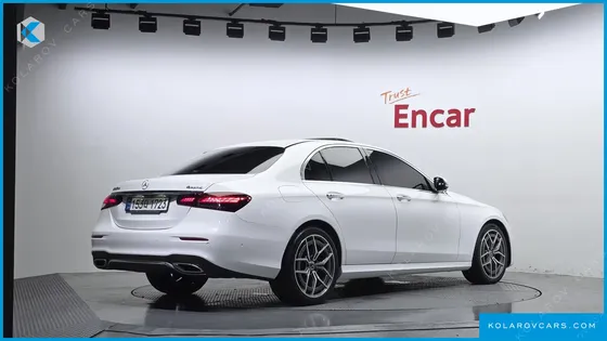 MERCEDES E-CLASS E220D 4MATIC AMG LINE