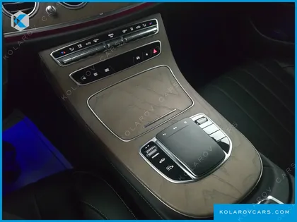 MERCEDES E-CLASS E300E 4MATIC EXCLUSIVE