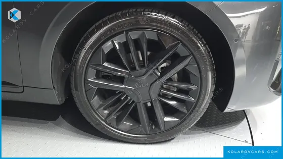 KIA K8 SIGNATURE BLACK