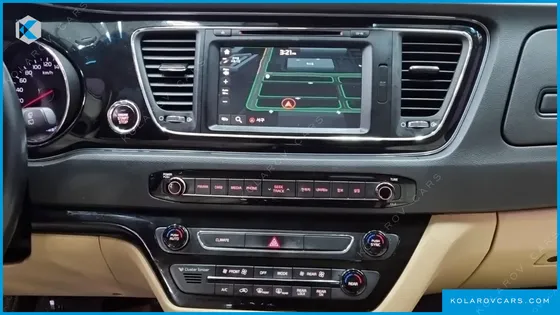 KIA CARNIVAL GASOLINE 9-SEATER HI-LIMOUSINE