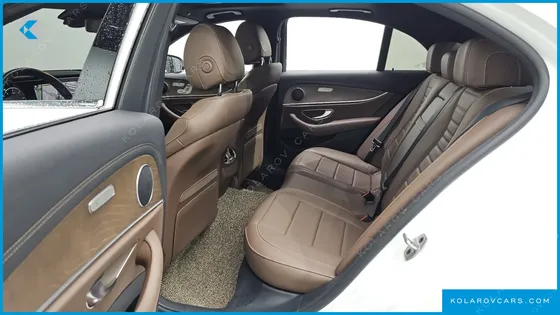 MERCEDES E-CLASS E220D 4MATIC EXCLUSIVE
