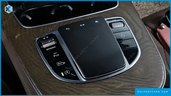 MERCEDES E-CLASS E220D 4MATIC EXCLUSIVE