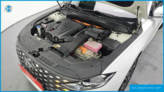 HYUNDAI GRANDEUR LE BLANC
