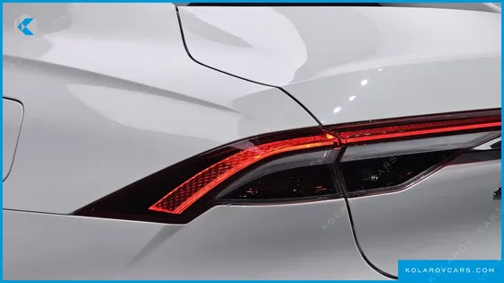 HYUNDAI GRANDEUR LE BLANC