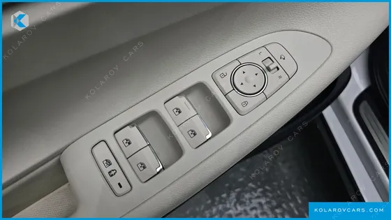 HYUNDAI GRANDEUR LE BLANC